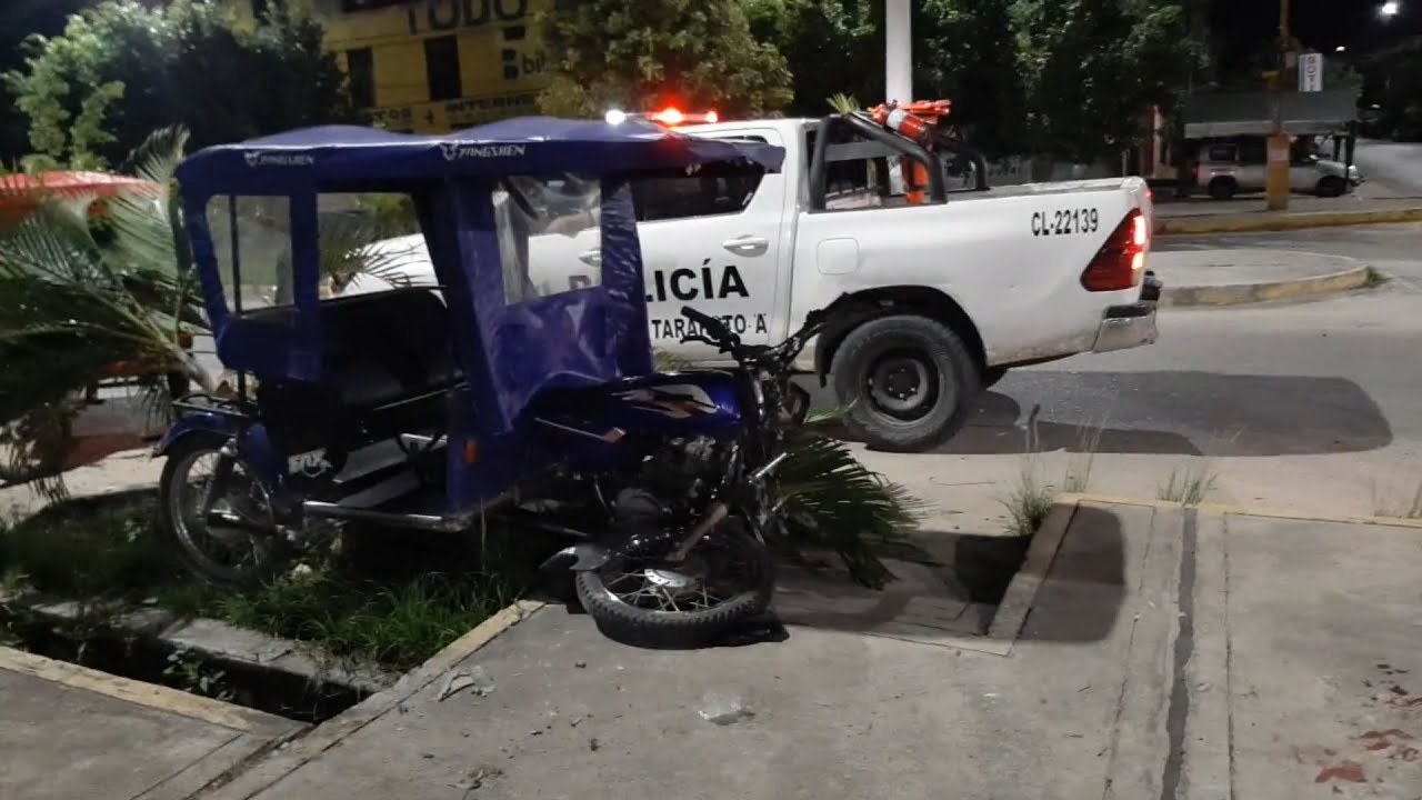 Tarapoto Conductor De Trim Vil Se Despista E Impacta Con Berma De